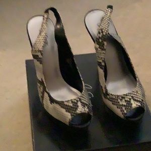 Black reptile skin heels NWT